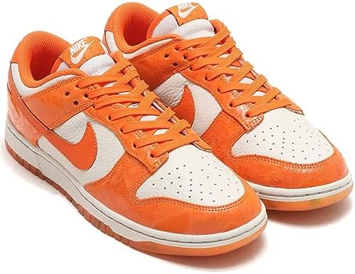 Nike Dunk Low ブラウン/グリーン/オレンジ. ナイキ「ダンク LOW」がオレンジとブラウンカラーをまとった
